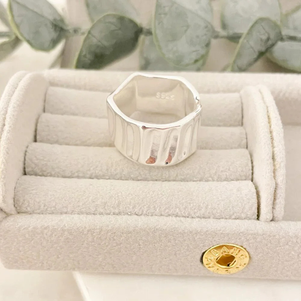 925 Sterling Silver Chunky Ring Thick Band Ring Wavy Ring Modern Ring - Picture 9 of 11